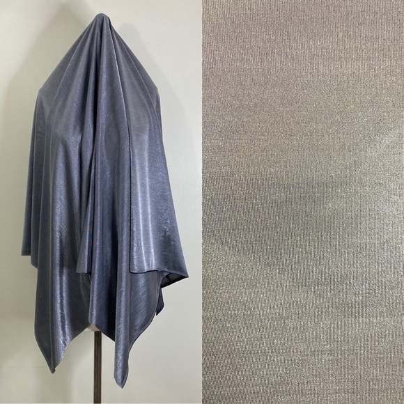 SILVERY GREY STRETCH KNIT FABRIC LIQUID METAL LOOK - Picture 1 of 7